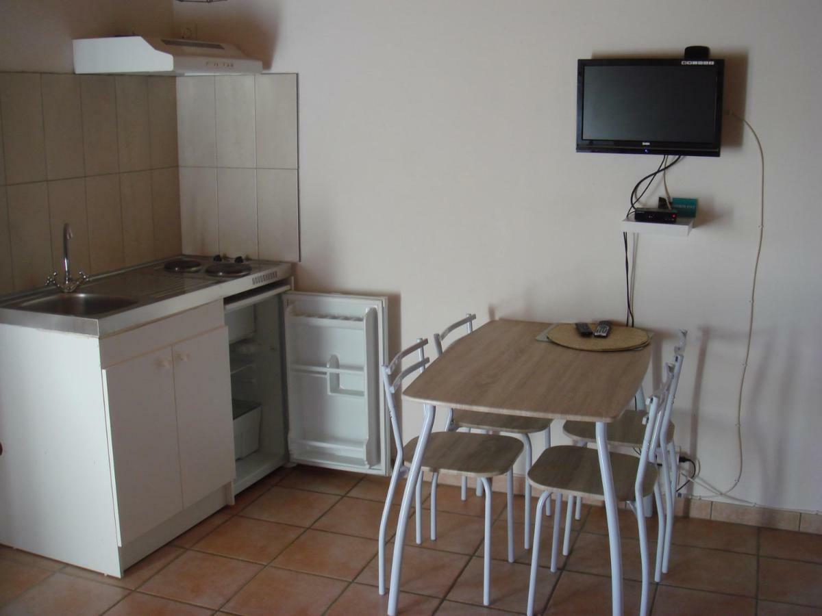 Bed and Breakfast La Sente Des Vignes Hauteville  Esterno foto